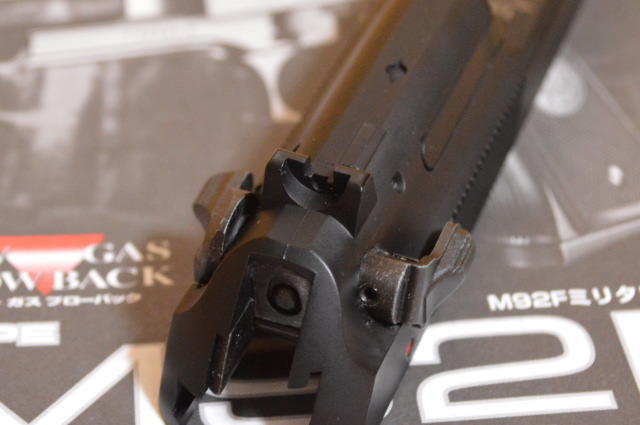 大型ドットサイト付カスタム］東京マルイ ベレッタM92F クローム