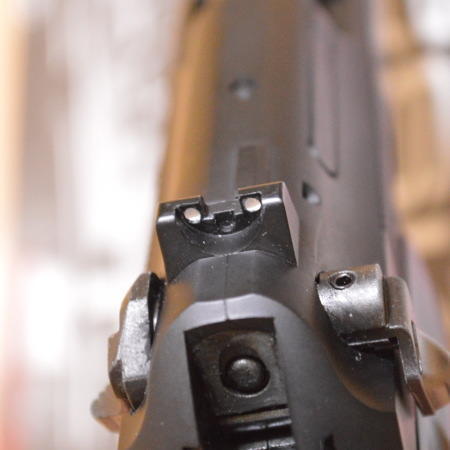 M92Fガスブローバックガン ドットサイト付き(塗装)